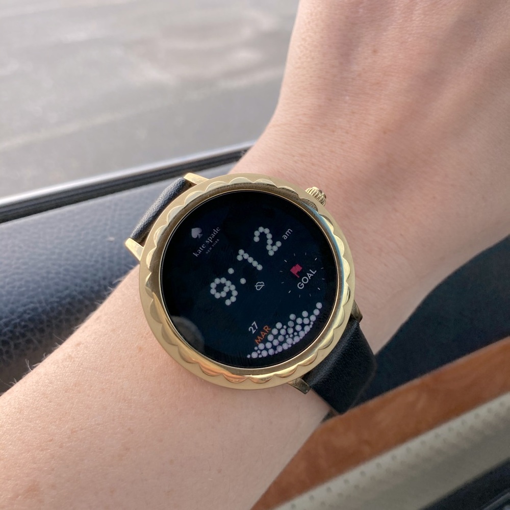 Kate Spade Scallop Smart Watch 2